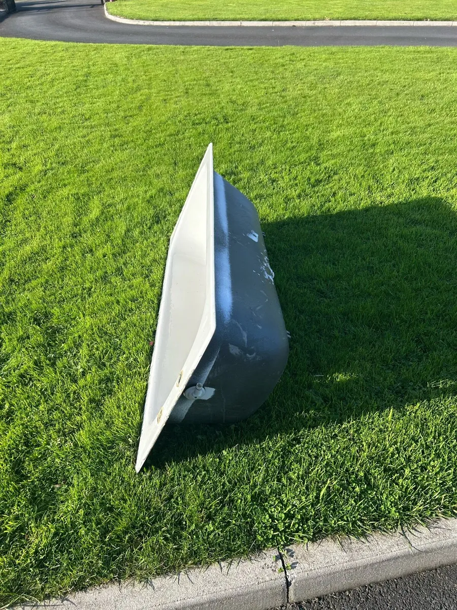 Bath - Image 3