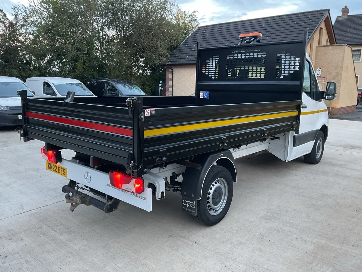 Sprinter tipper - Image 4