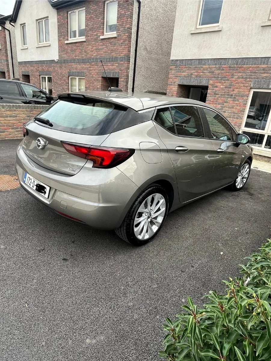 Opel Astra 2017 - Image 3