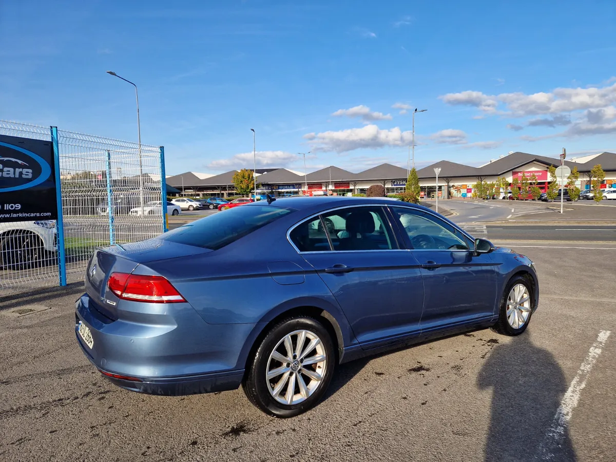 Volkswagen Passat 2016 - Image 4