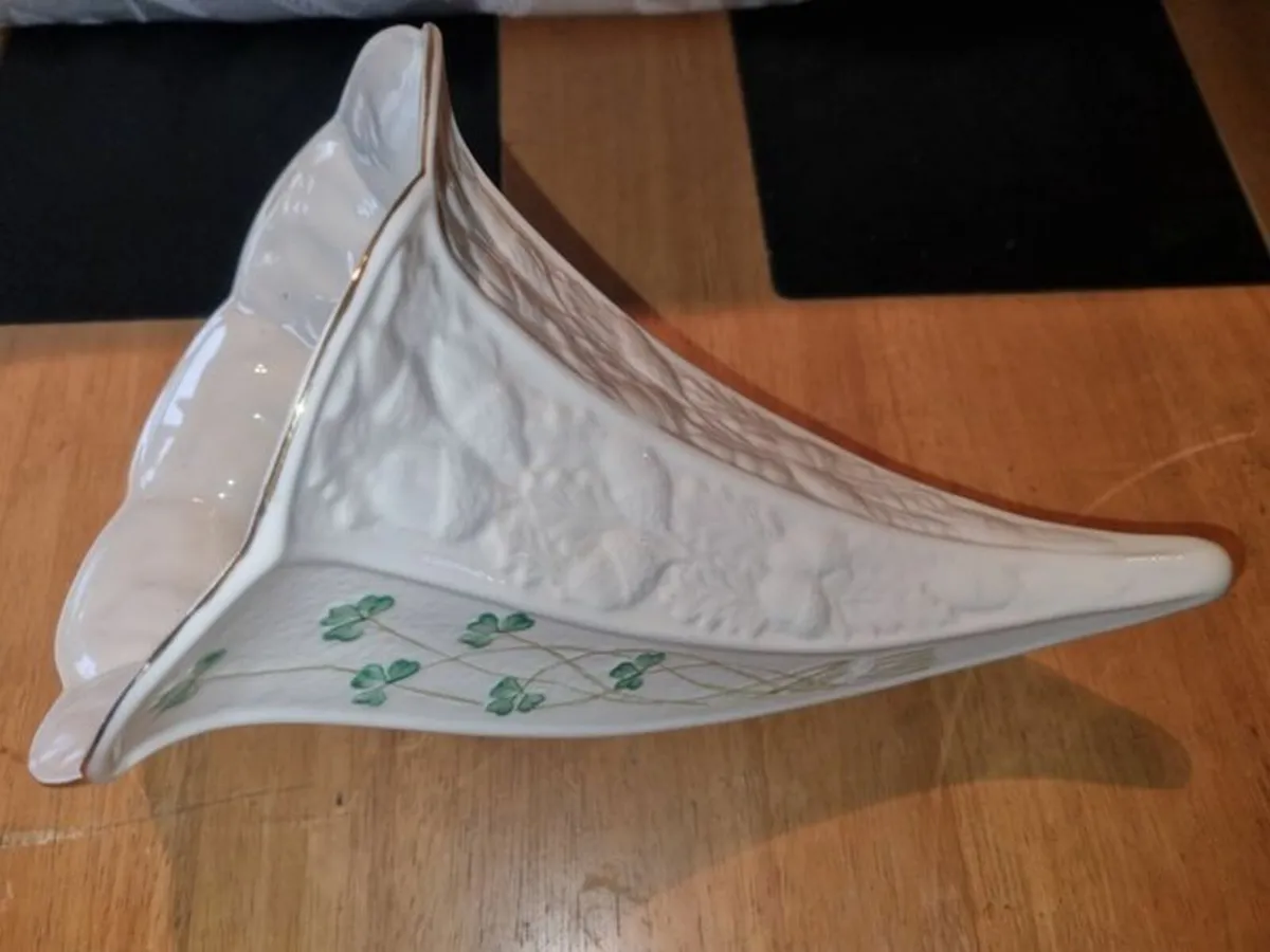 Belleek, Cornucopia Vase - Image 4