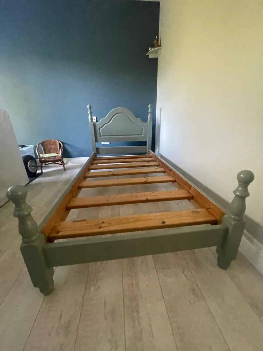 Bed - Image 2