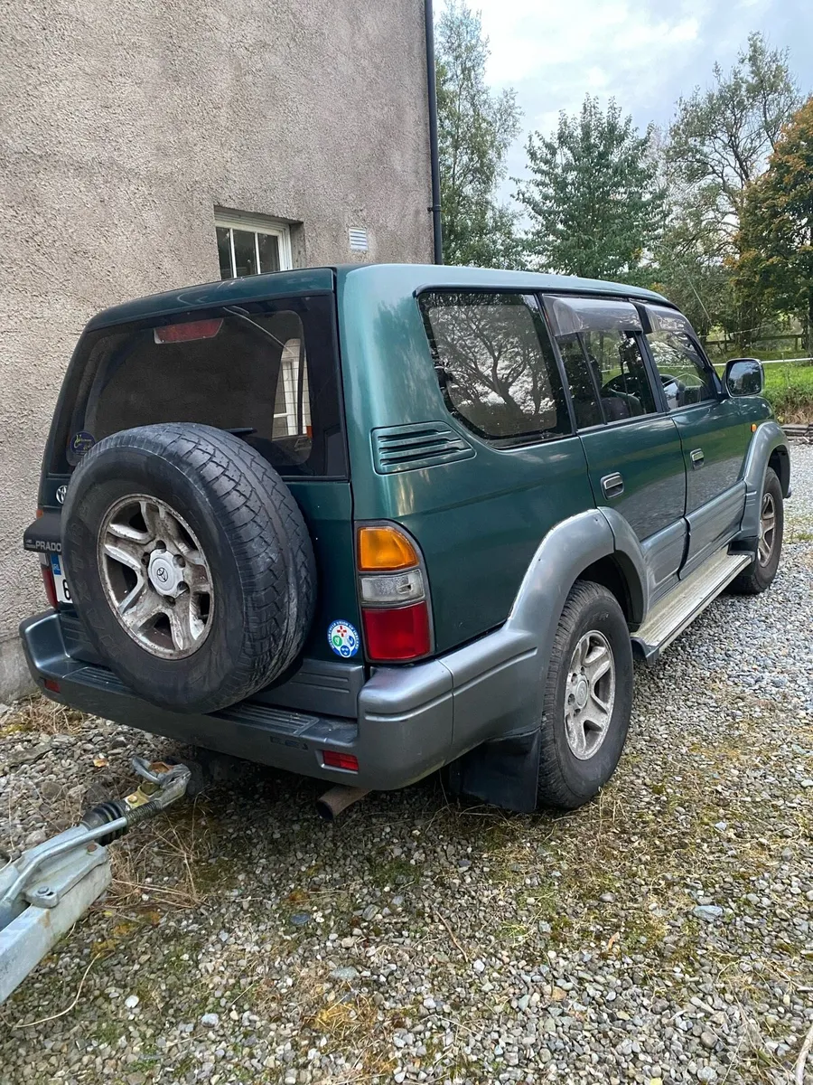 Toyota Landcruiser Prado - Image 2
