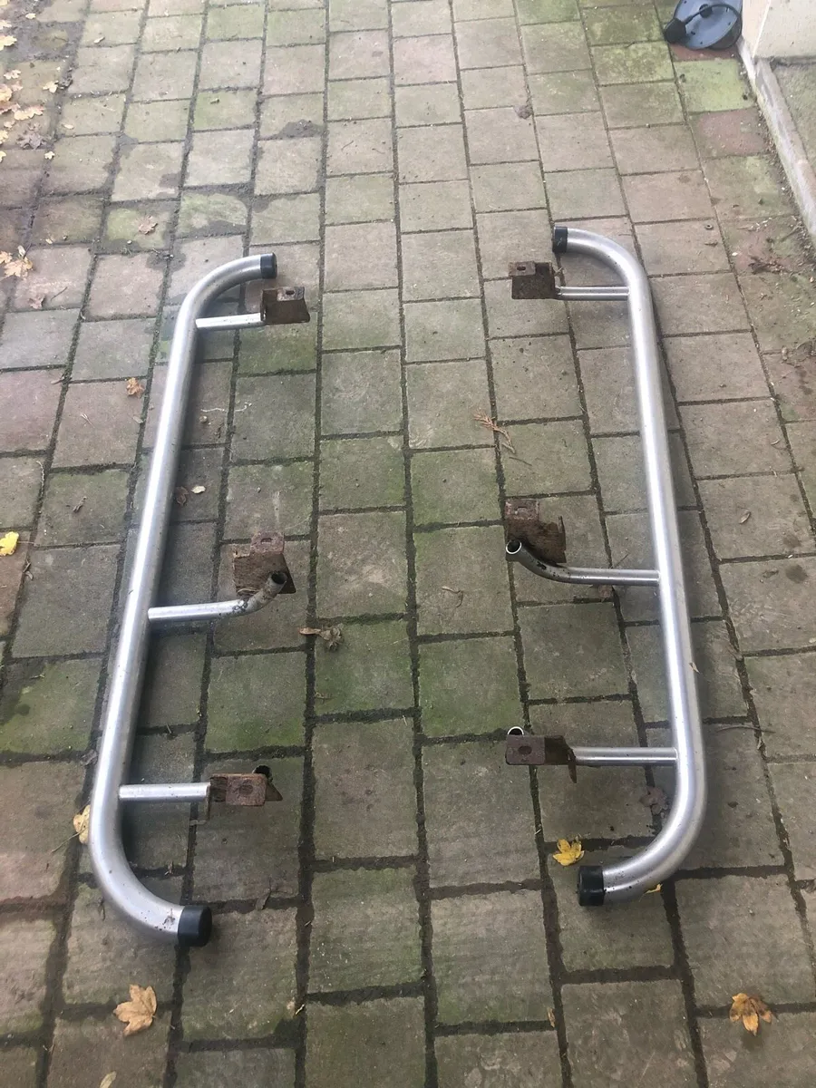 Bullbar and side steps - Image 1