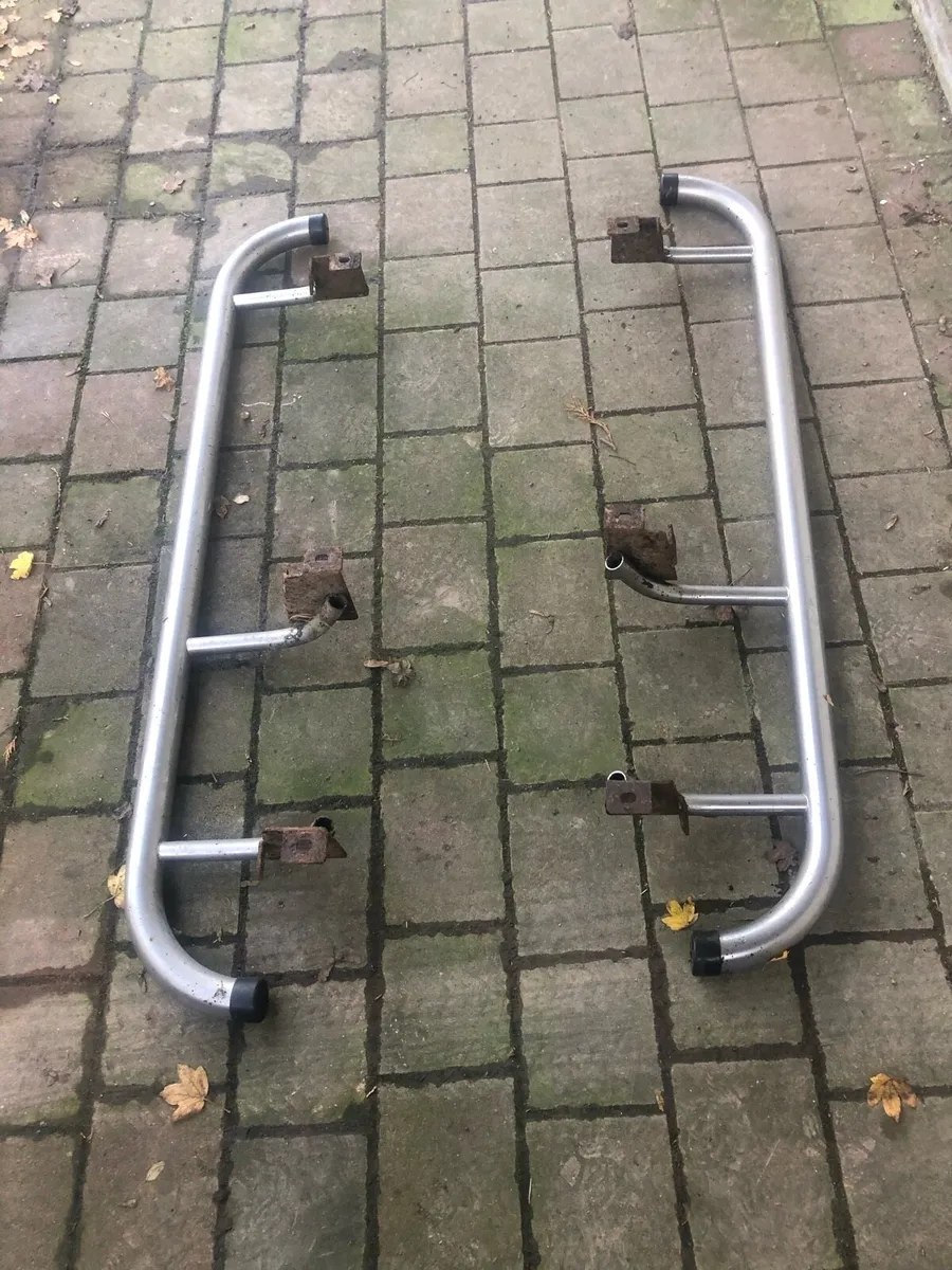 Bullbar and side steps - Image 2