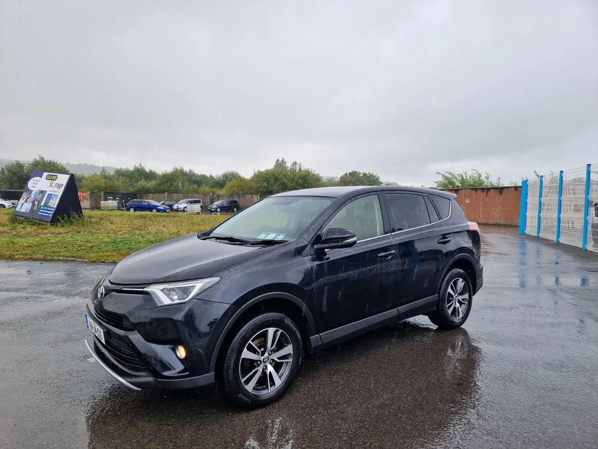 Toyota RAV4 2016 - Image 2