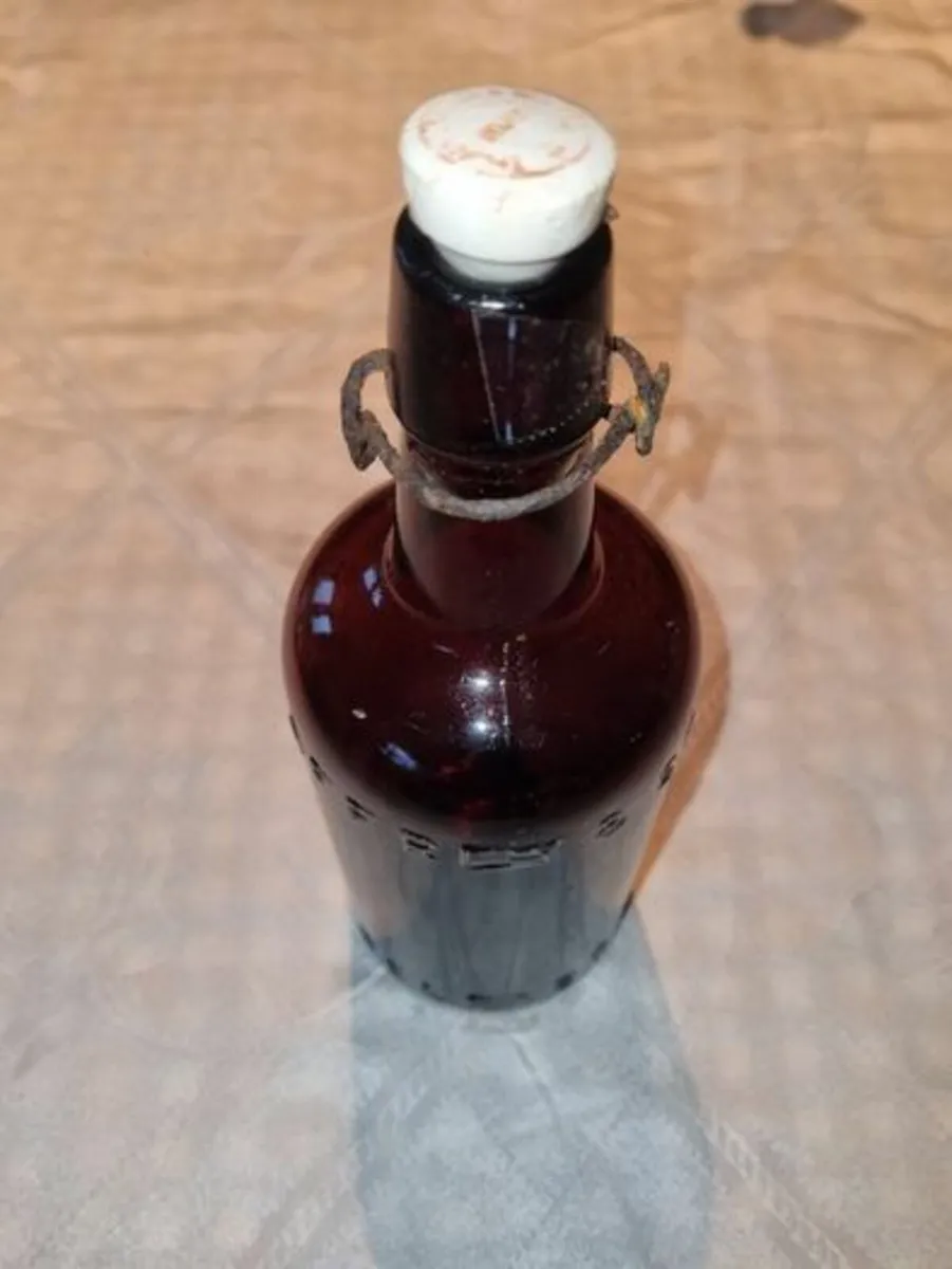 T.R. Caffrey Belfast Bottle - Image 3