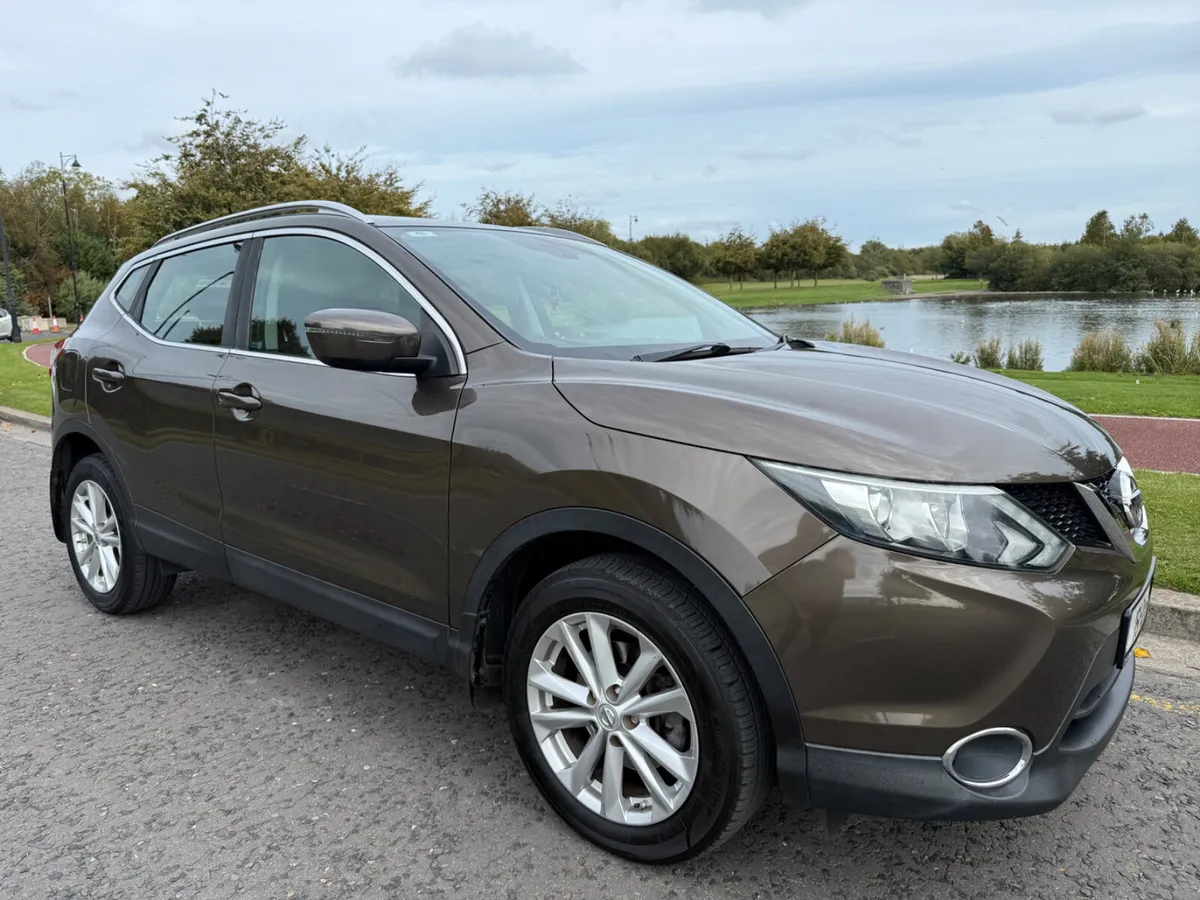 LOW MILEAGE HIGH SPEC PAN ROOF - Image 1