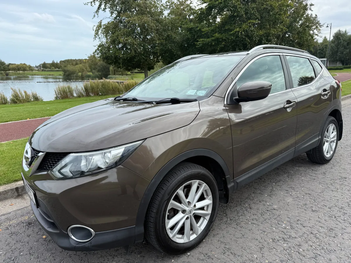 LOW MILEAGE HIGH SPEC PAN ROOF - Image 3