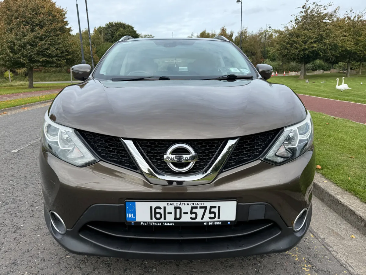 LOW MILEAGE HIGH SPEC PAN ROOF - Image 2