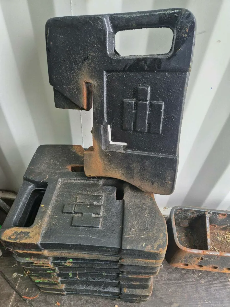 Case international weights - Image 1