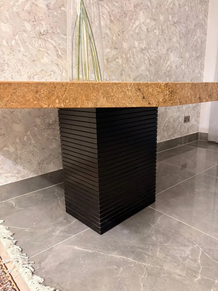 Dining table - Image 4