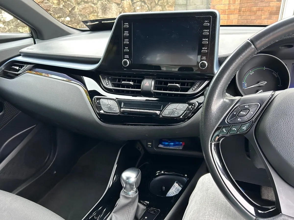 Toyota C-HR 2021 - Image 3
