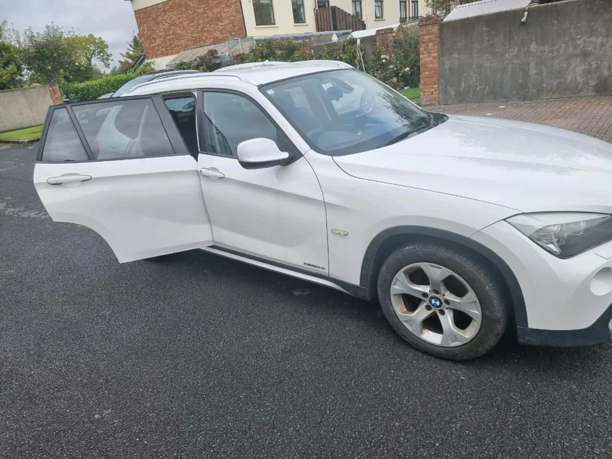Car - Image 2