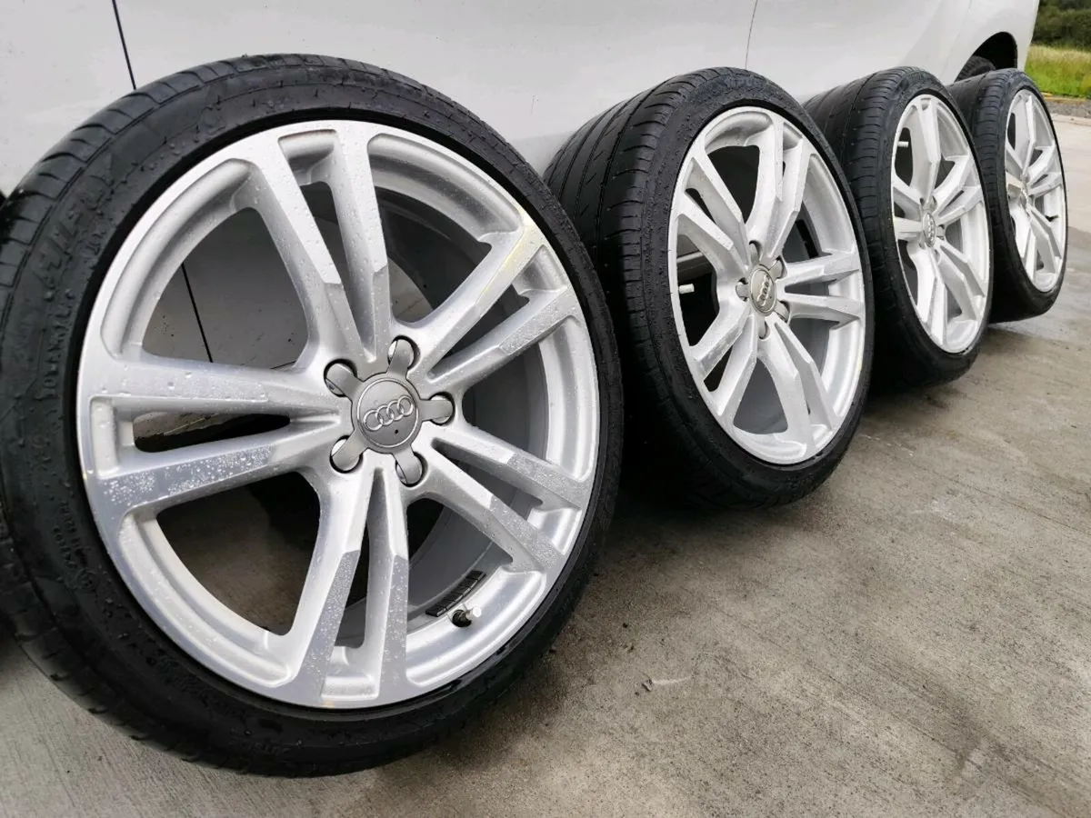 18" Audi A3 / S3 alloys in excellent condition - Image 1