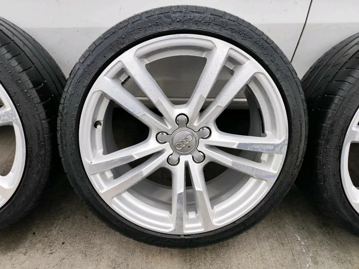 18" Audi A3 / S3 alloys in excellent condition - Image 3