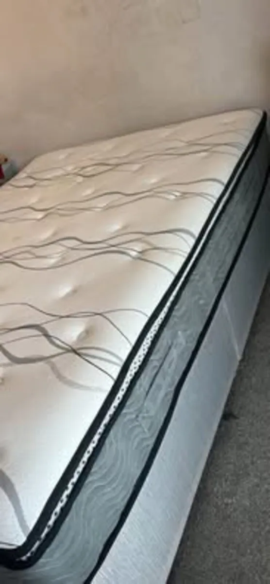 Mattress - Image 3