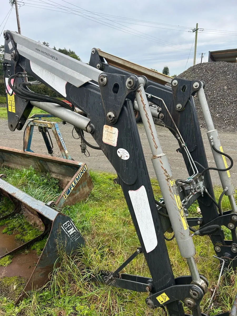 Intertech front loader - Image 2