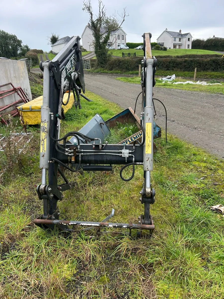 Intertech front loader - Image 3