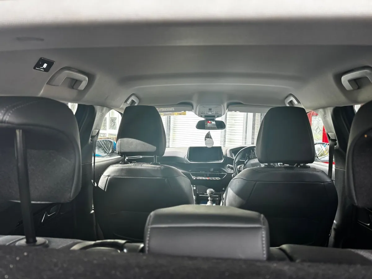 Peugeot 2008 - Image 4