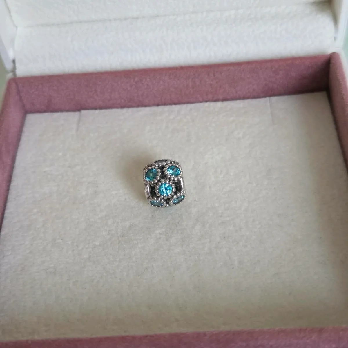 Pandora charm s - Image 1