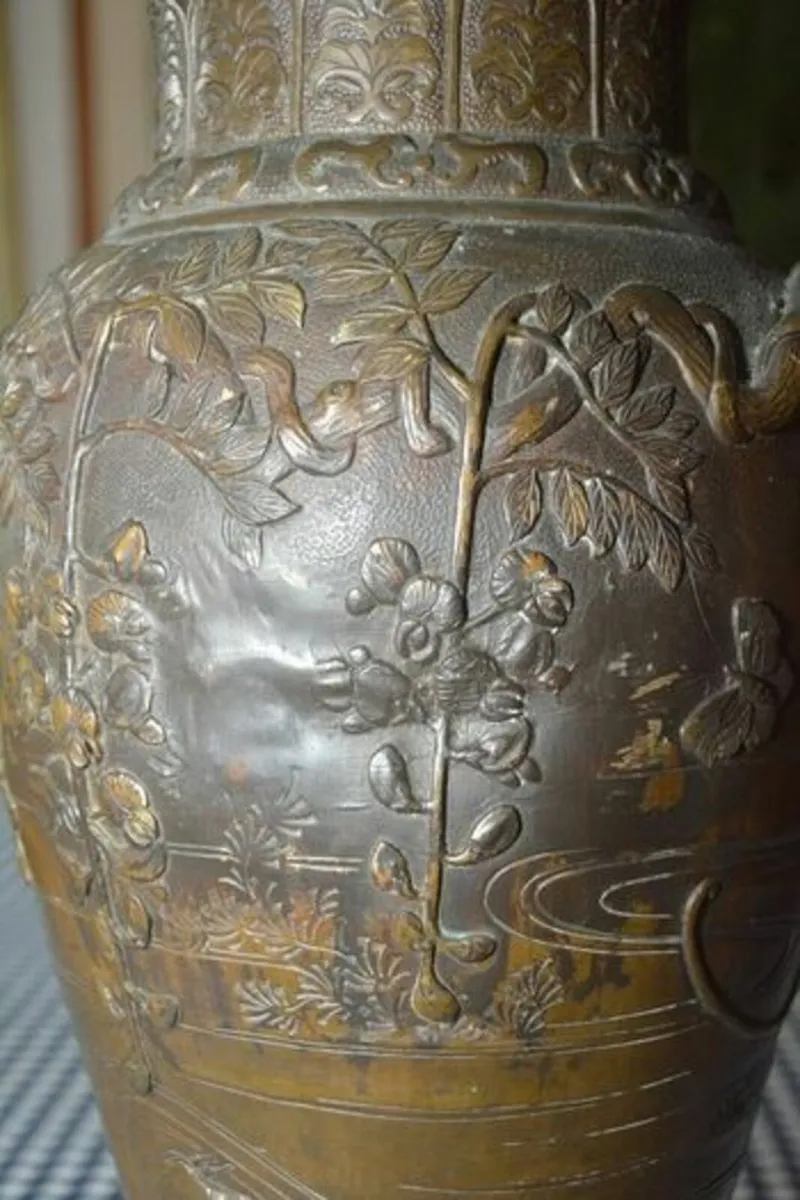 Antique large brass Japanese vase - Image 4