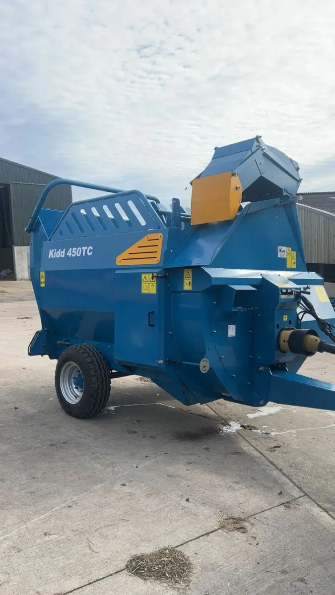 Kidd 450 TC Straw Blower/Chopper - Image 1