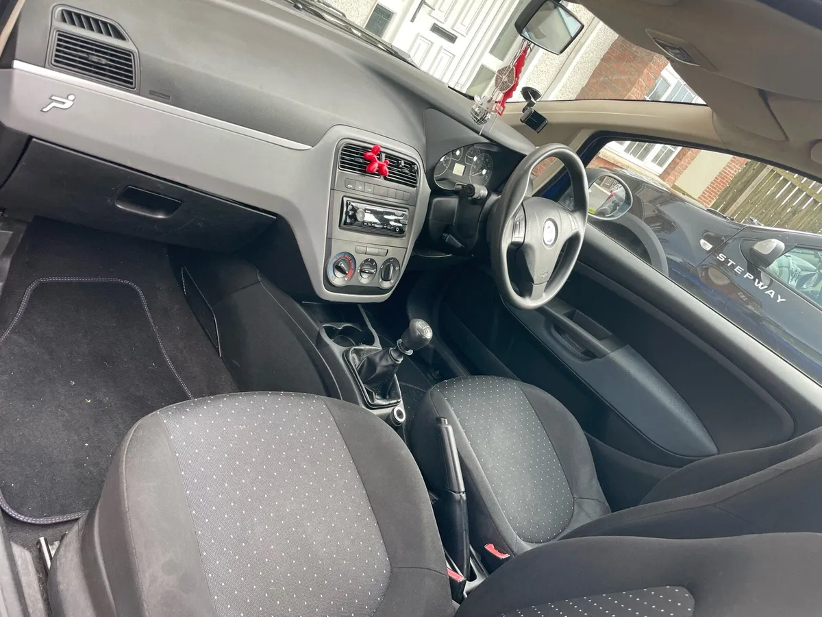 Fiat grande punto - Image 4