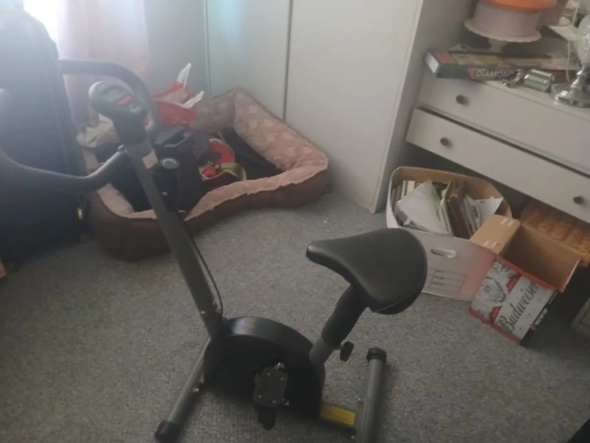 Opti Manual Exercise Bike - Image 3