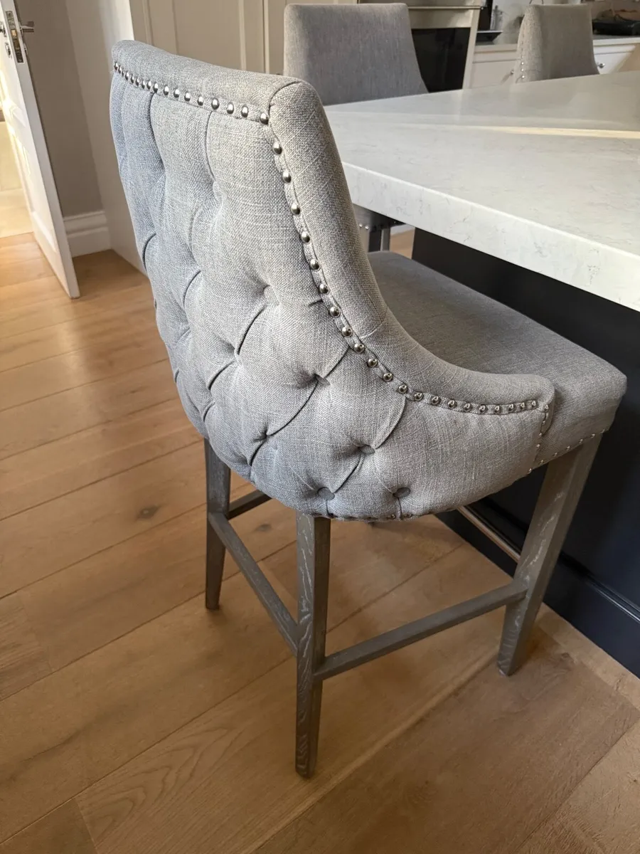 Bar stools - Image 1