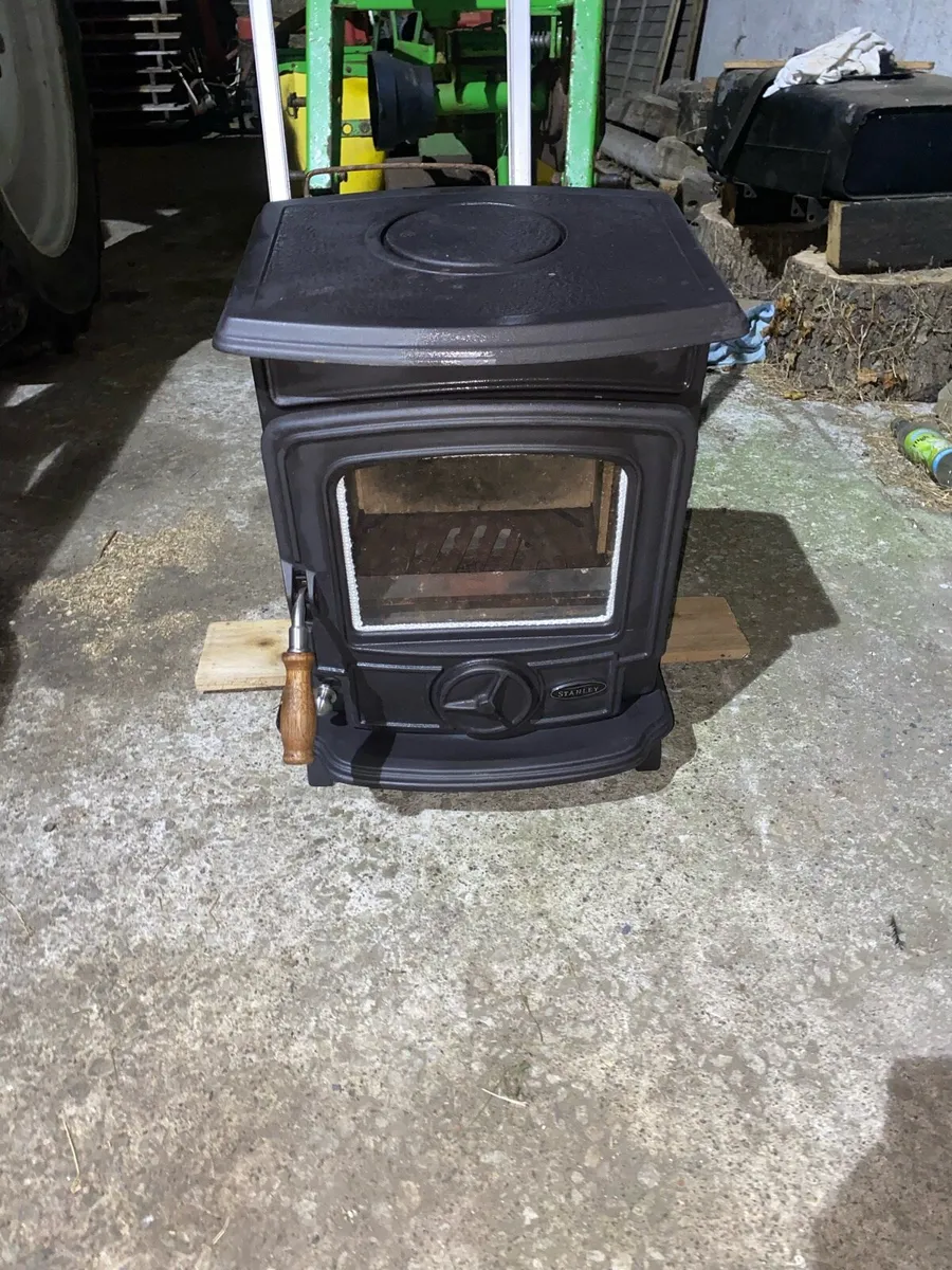 Stanley stove - Image 2