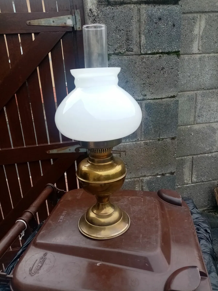 Vintage oil Lamp - Image 1