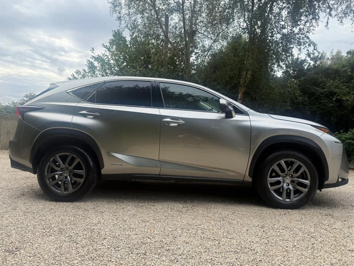 Lexus NX 2.5 LUXURY 4WD 197HP *Lexus Warranty 10/2 - Image 4