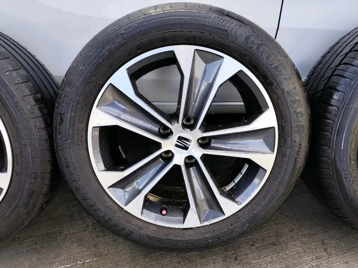 17" Seat alloy wheels like new with good tyres - Image 3