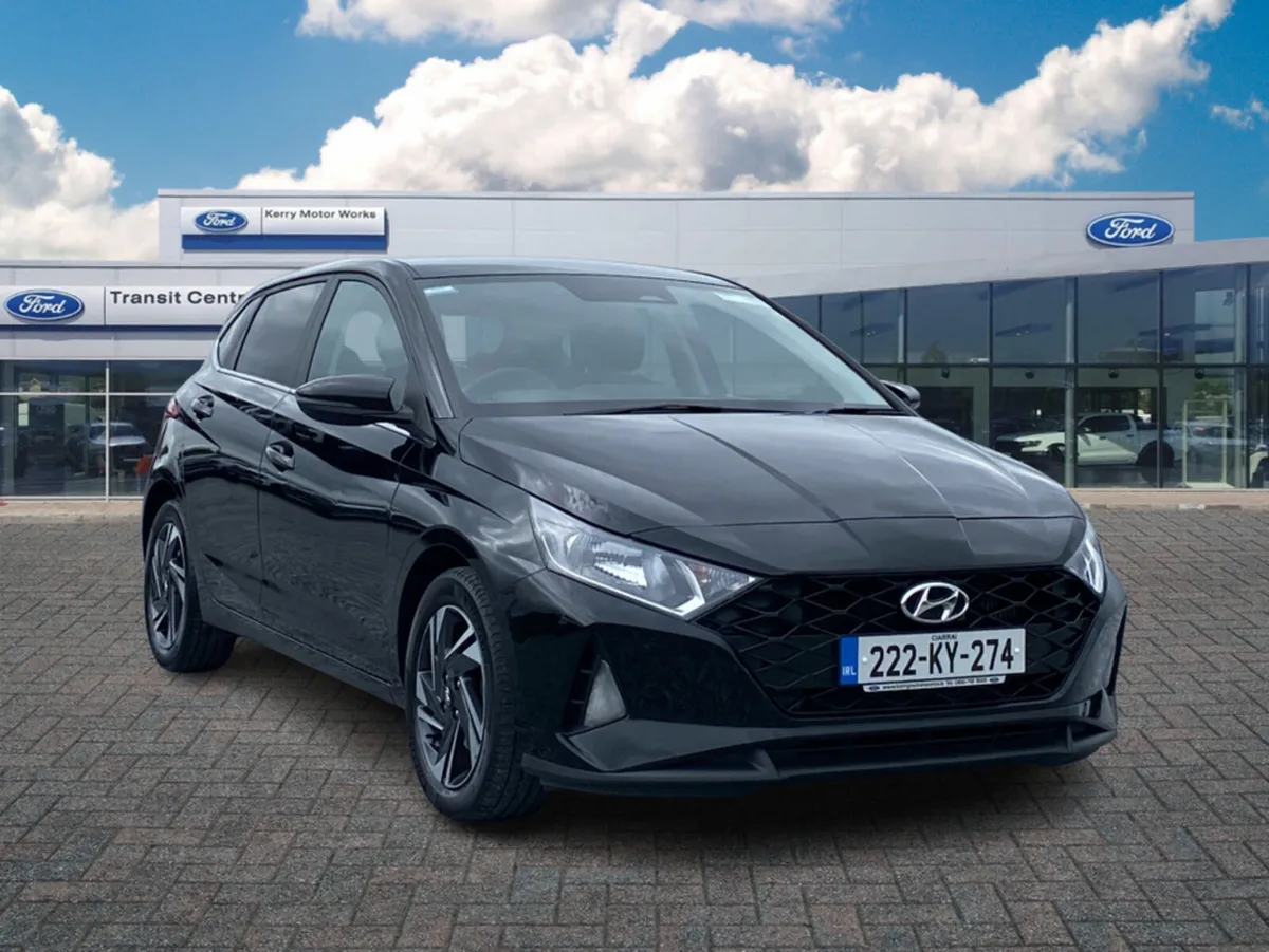 Hyundai i20 Deluxe Plus Automatic - Image 1