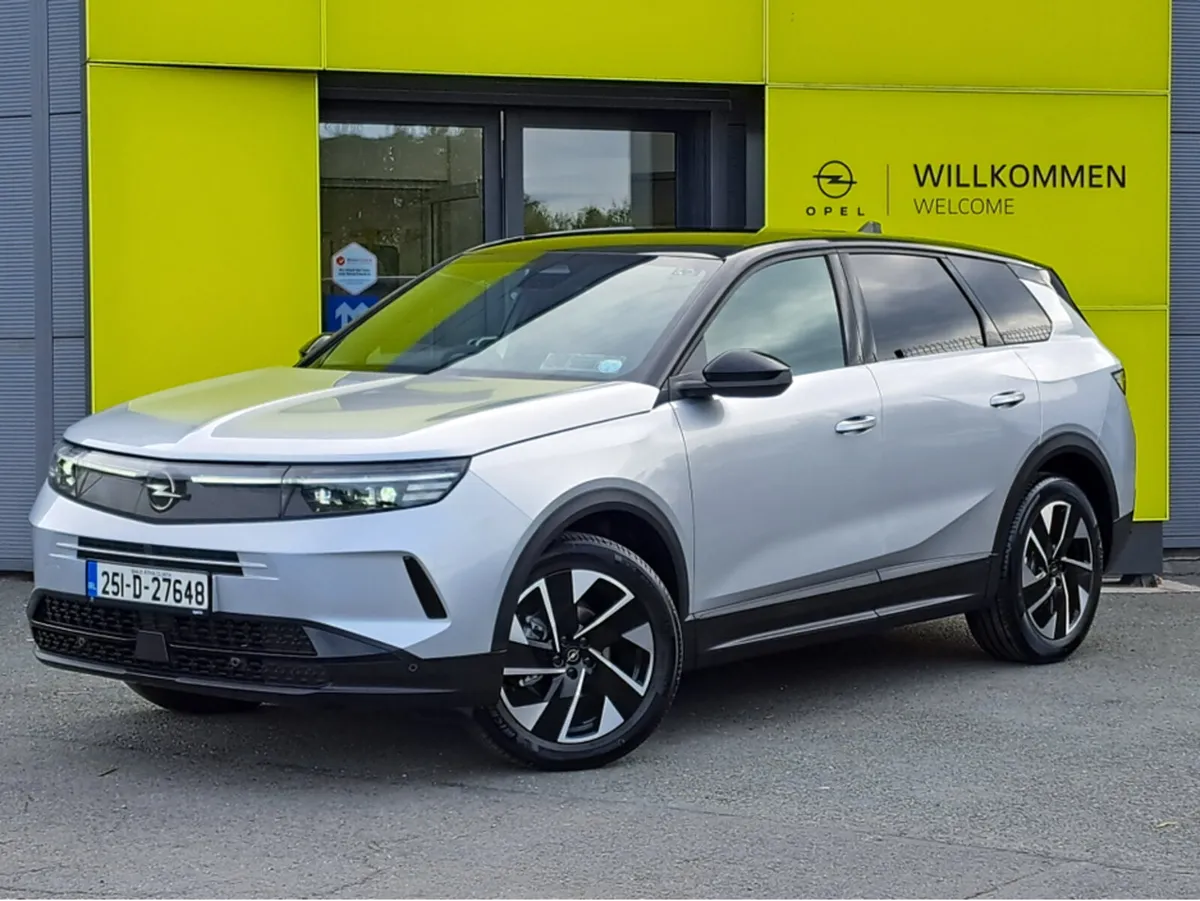 Opel Grandland GS 136BHP MILD HYBRID **TOP SPEC** - Image 2
