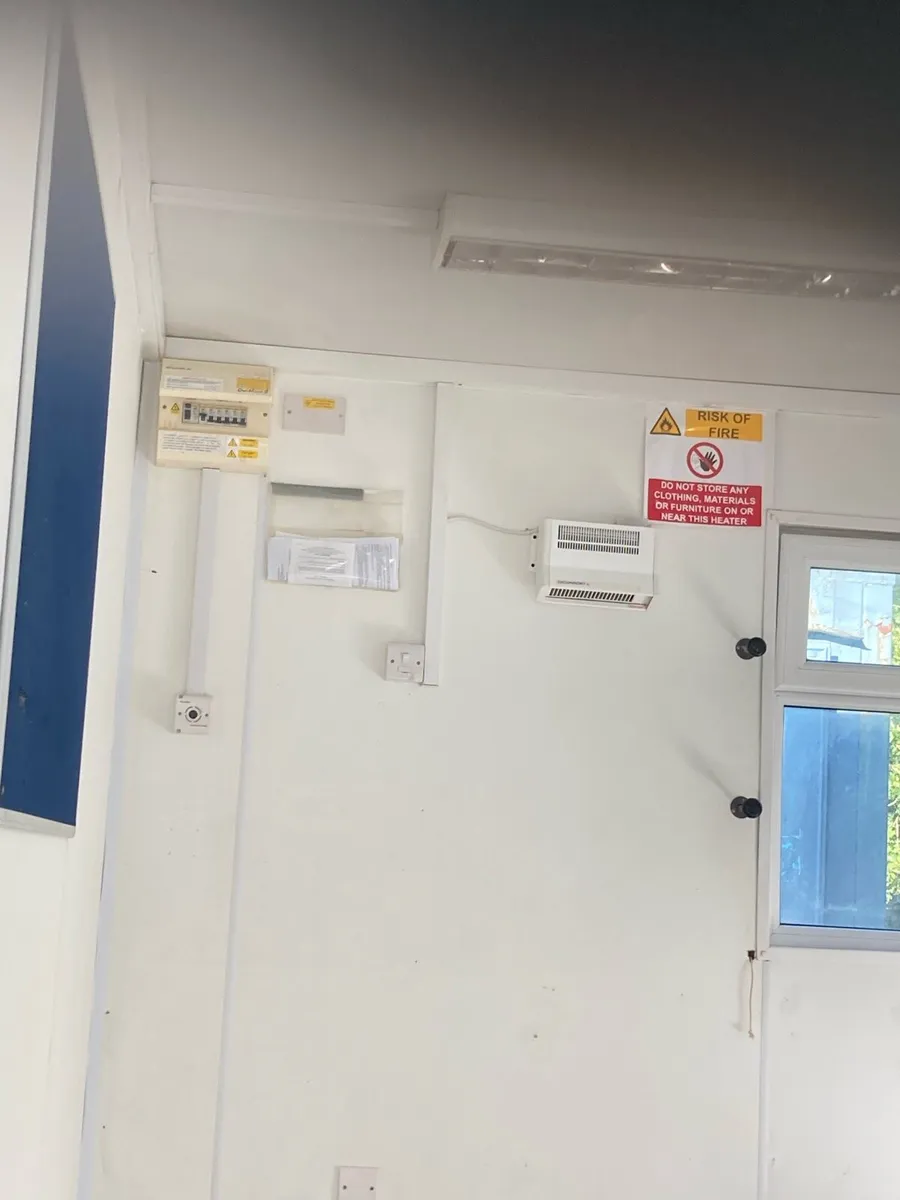 32/10 Office/ drying room - Image 4