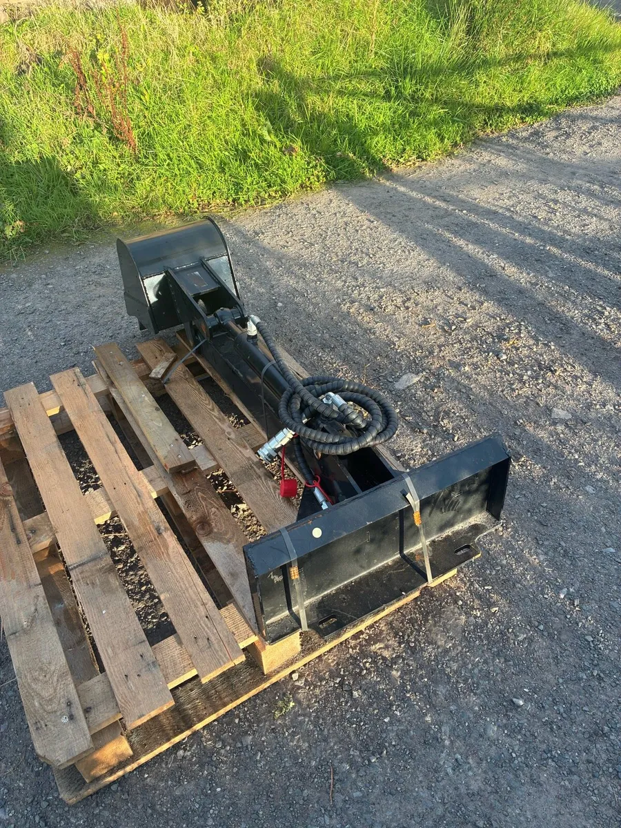 Skidsteer digging arm - Image 1