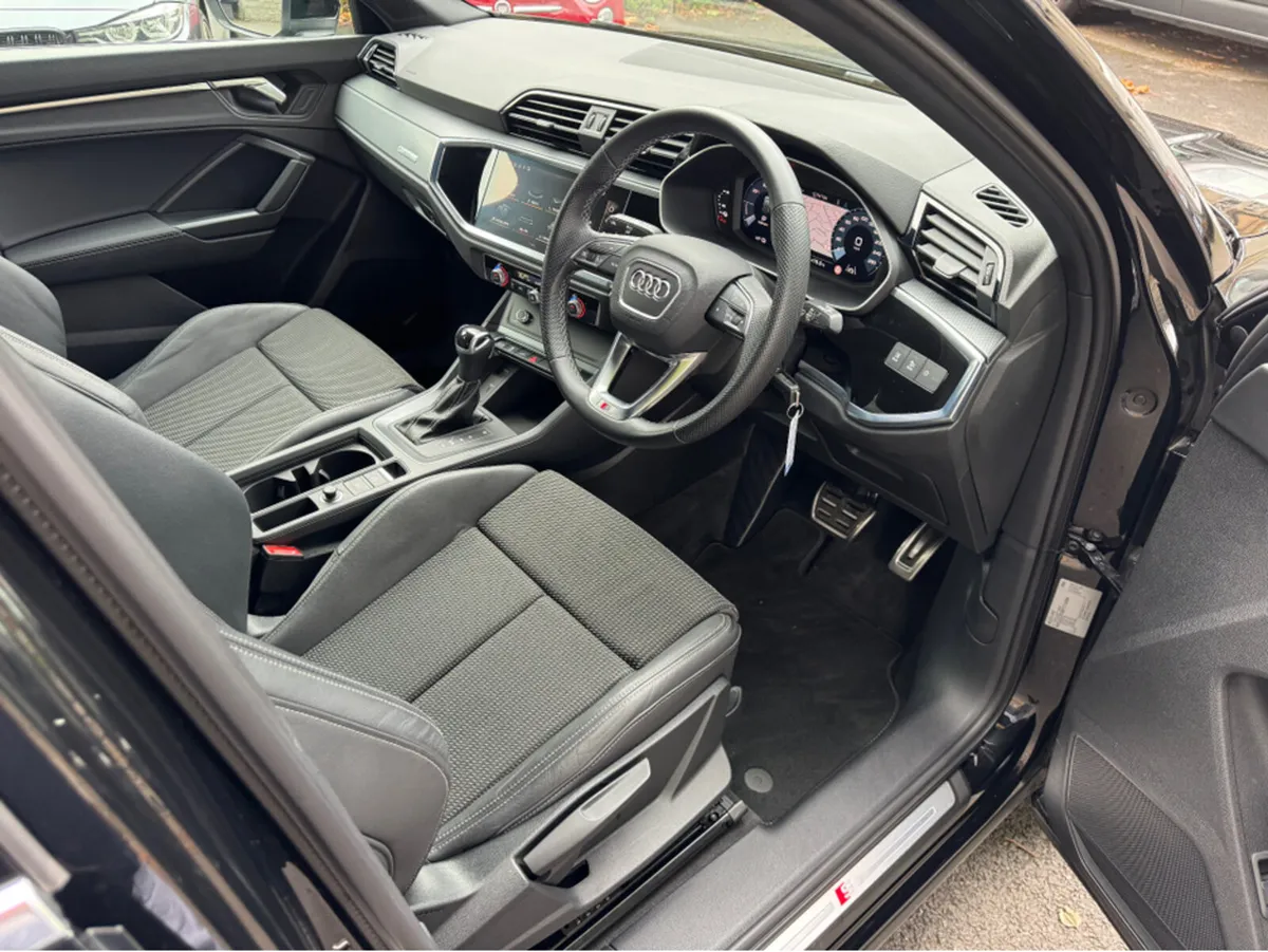 Audi Q3 S LINE 45 TFSI E SPORTBACK HYBRID//REVERSE - Image 4