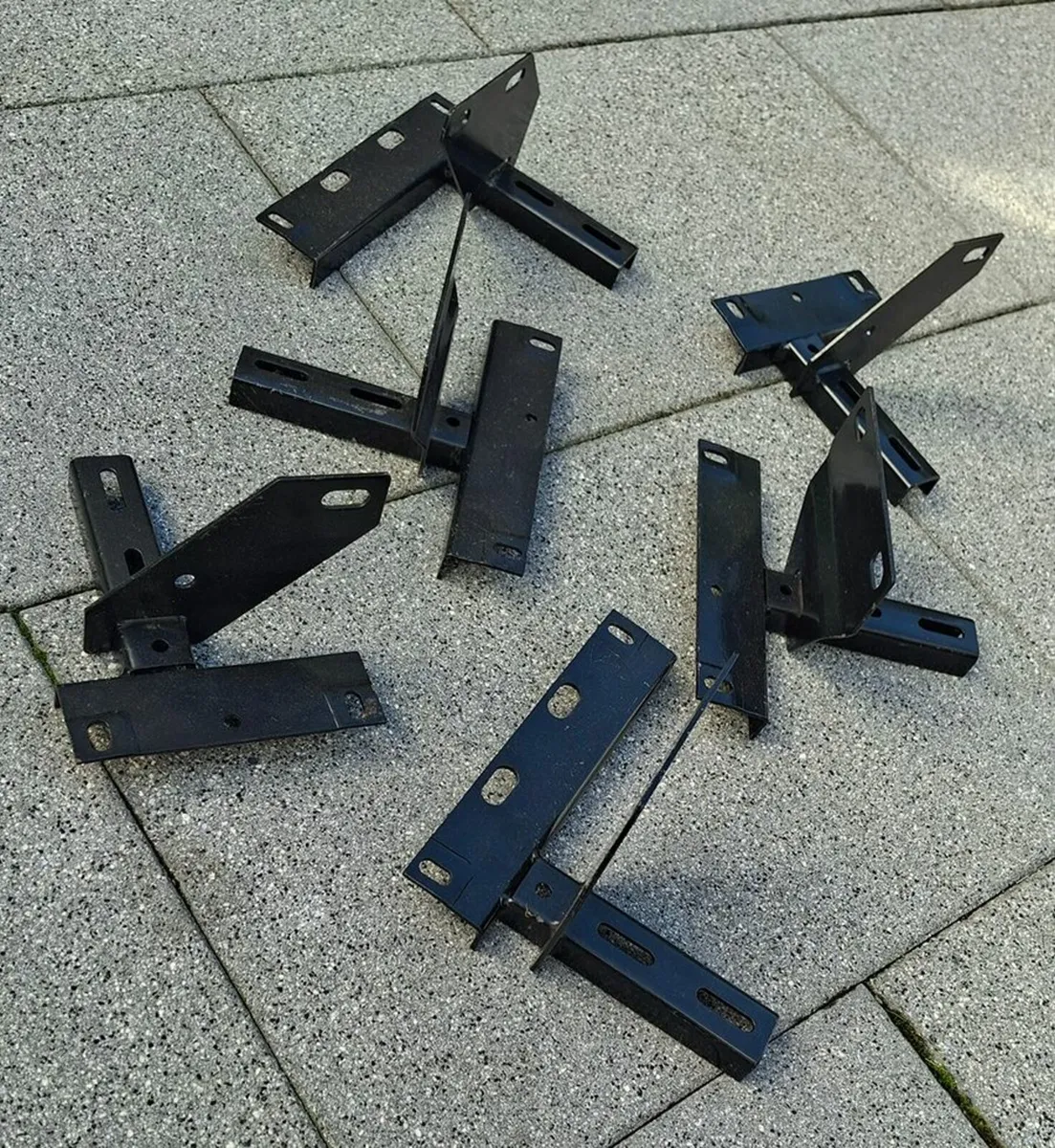 Landrover Discovery 3/4 Side Step Brackets - Image 1