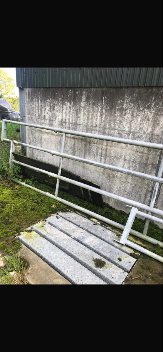 15ft extendable gate - Image 1
