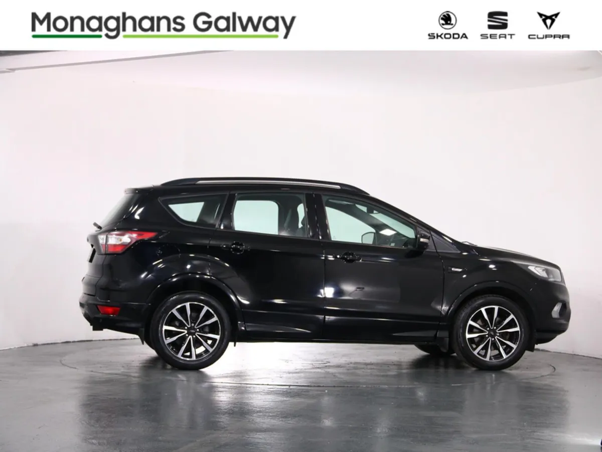 Ford Kuga 1.5 TDCI ST-LINE 120 5DR 120PS - Image 3