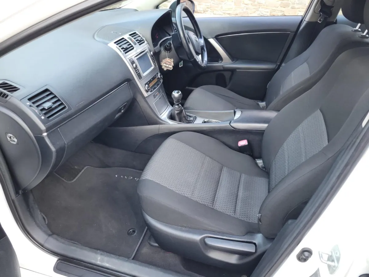141 Toyota Avensis New Nct Diesel Taxed - Image 3