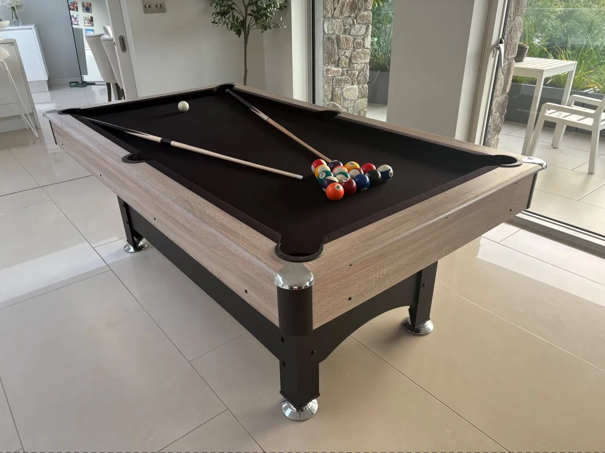 Pool table - Image 3