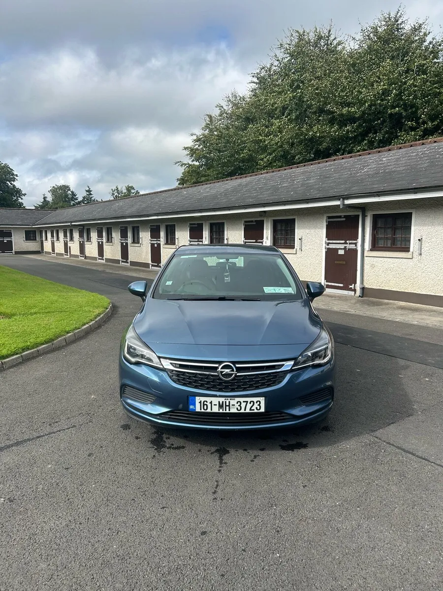 Opel Astra - Image 2