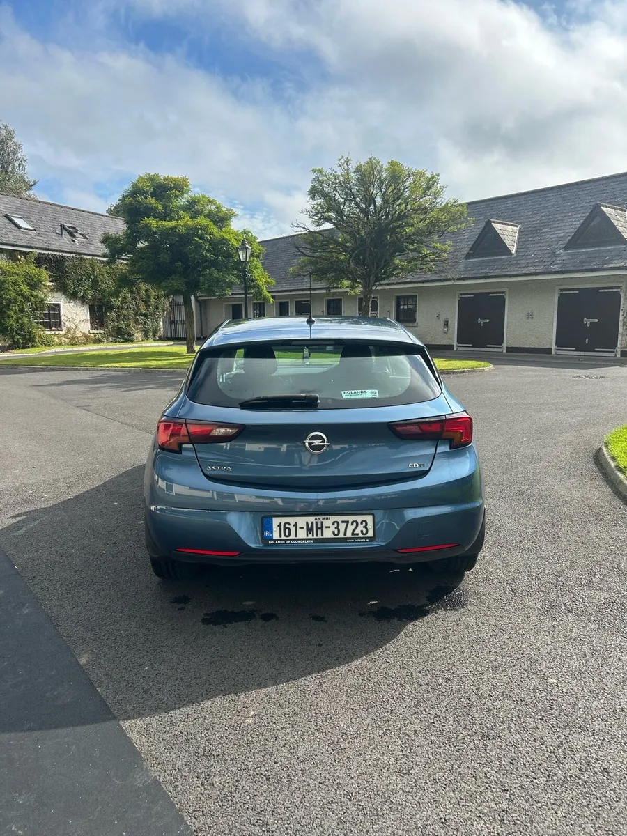 Opel Astra - Image 4
