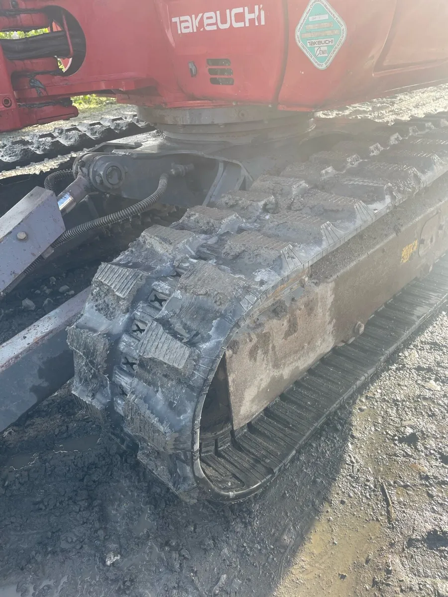 Takeuchi tb230 2017 - Image 3