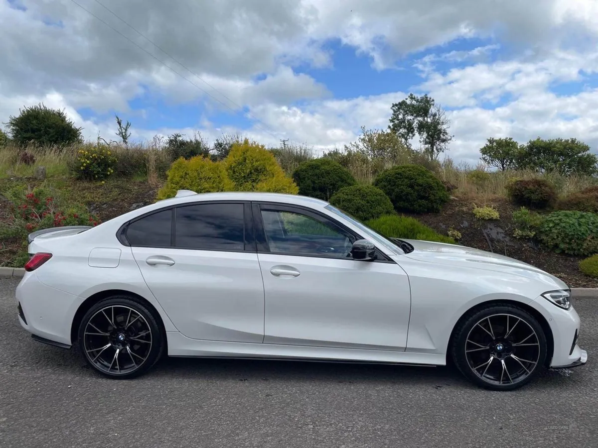 BMW 3 Series Diesel Saloon - Image 3