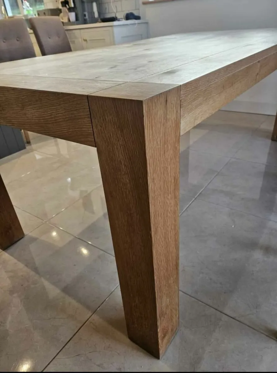 Fantastic OAK TABLE - Image 2