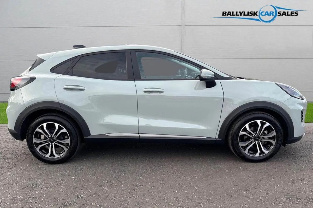 Ford Puma 1.0t 125PS Titanium in Cactus Grey With - Image 3